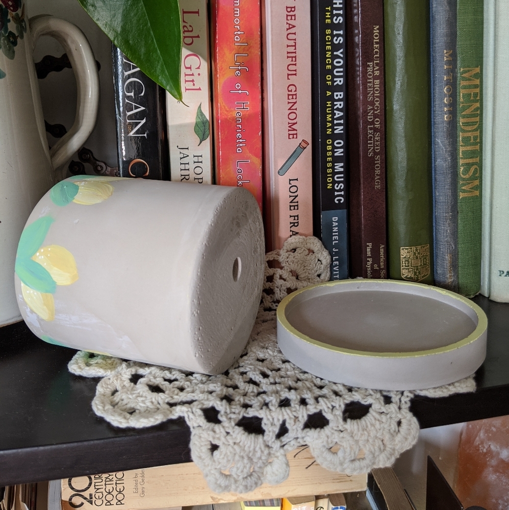 Handmade Planter (Round) - Picture 6 of 13